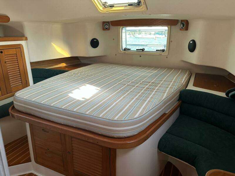 1997 Catalina Morgan 38