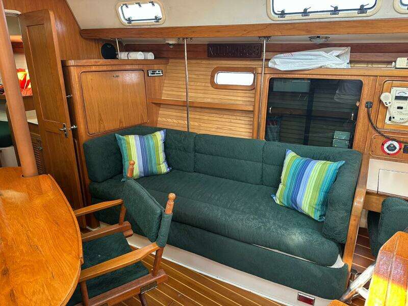 1997 Catalina Morgan 38