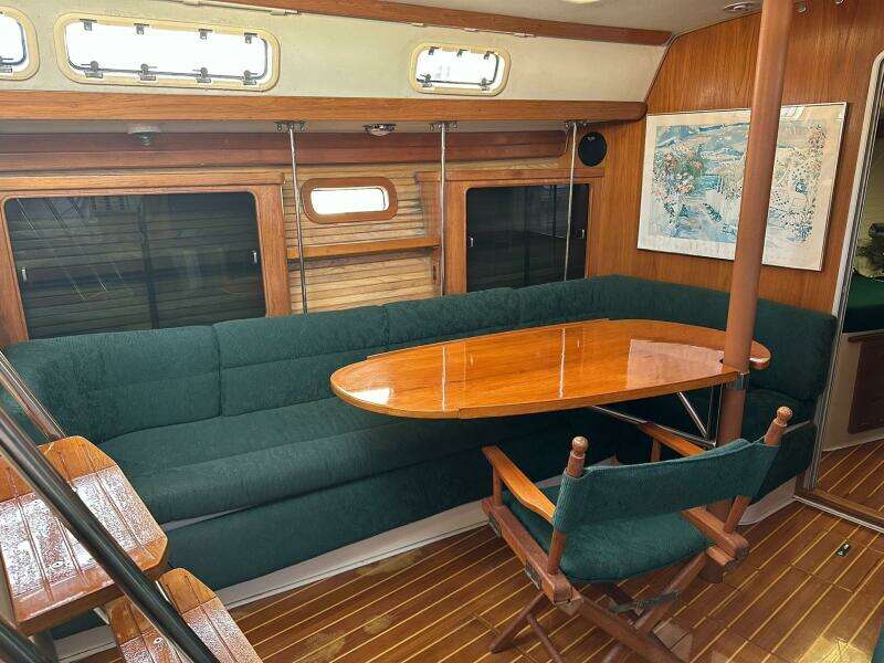 1997 Catalina Morgan 38