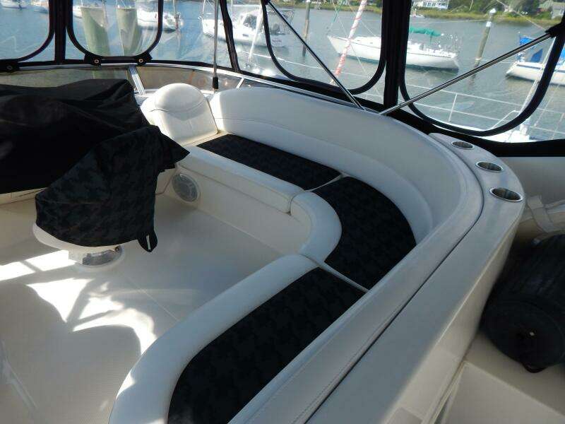 2005 Meridian 408 Motor Yacht