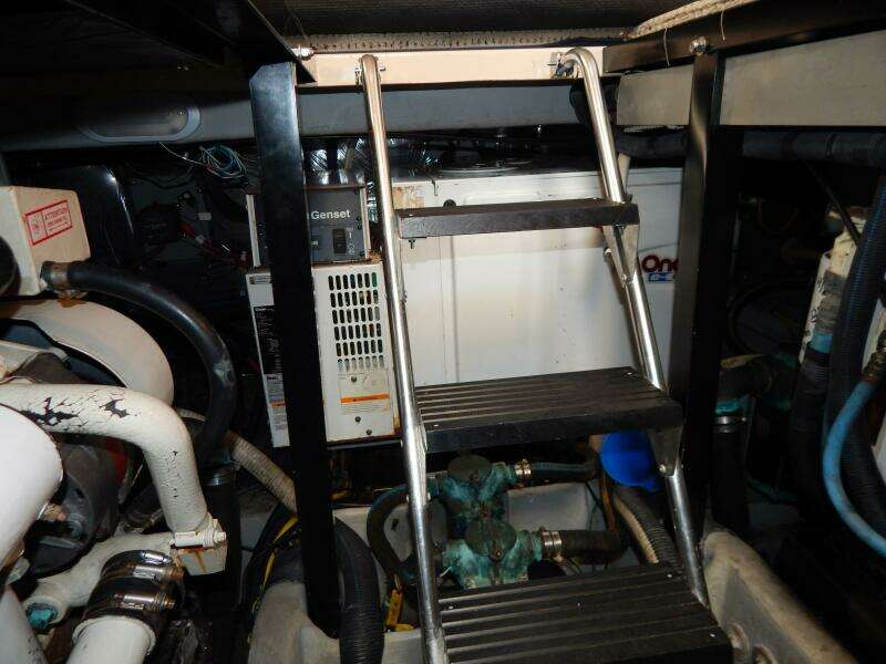 2005 Meridian 408 Motor Yacht