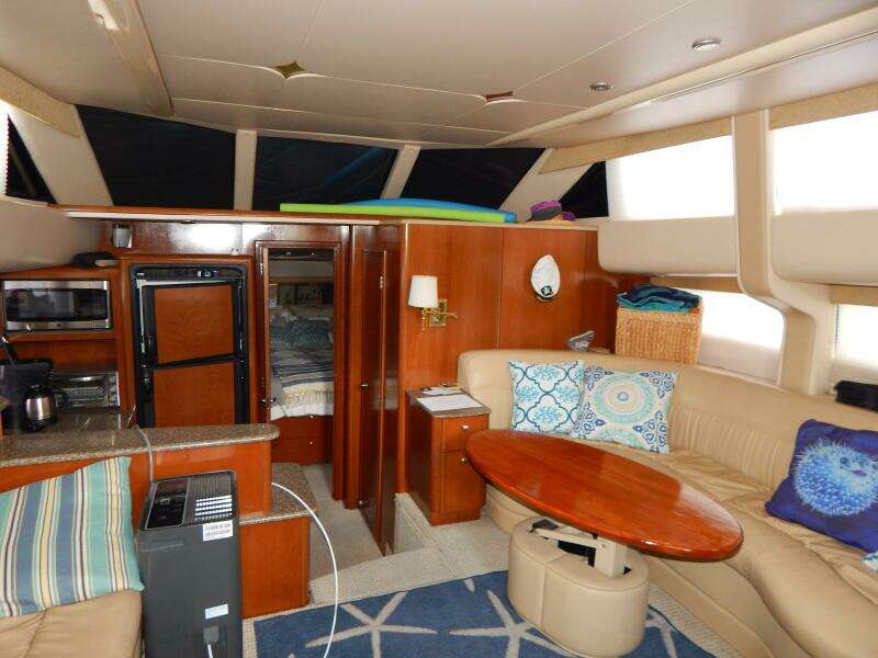 2005 Meridian 408 Motor Yacht
