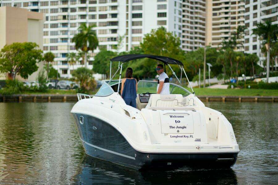 2011 Sea Ray 260 Sundancer