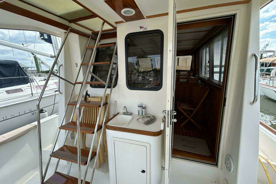 2004 Sabre 36 Flybridge