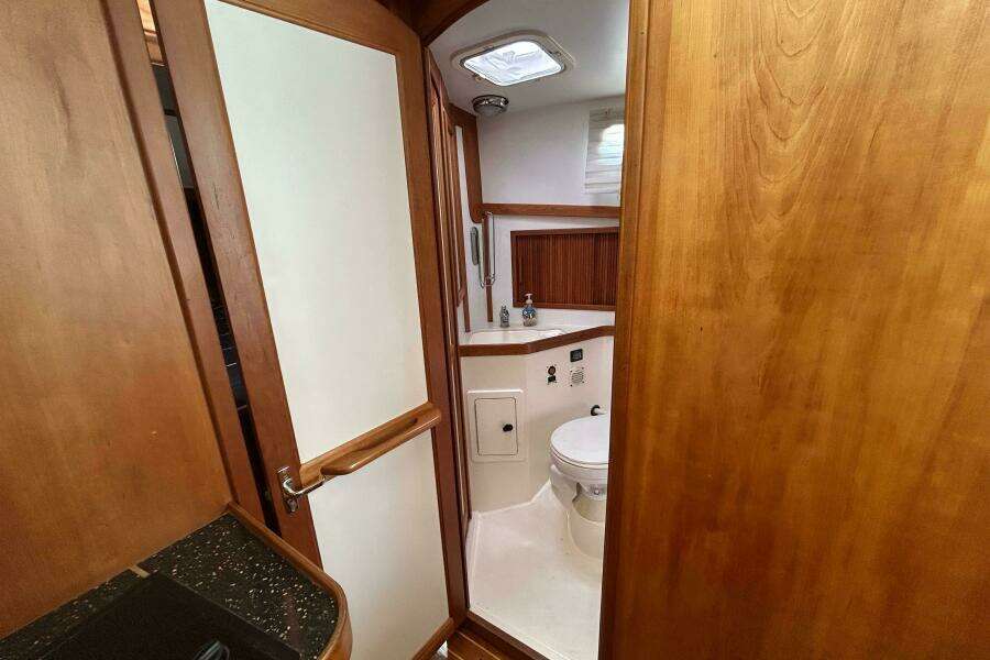 2004 Sabre 36 Flybridge