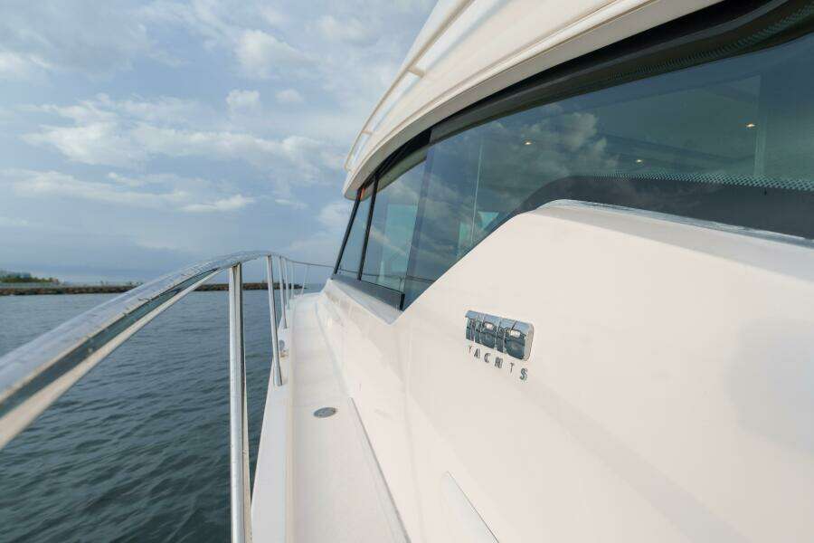 2017 Tiara Yachts C53 Coupe