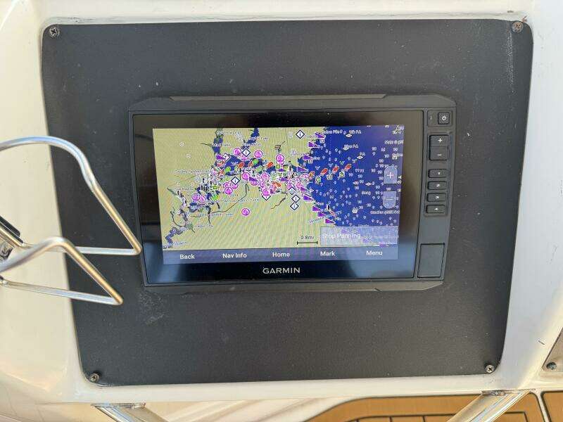 1998 Sea Ray 550 Sedan Bridge