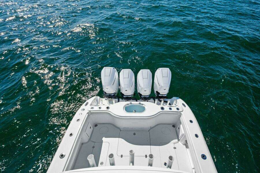 2017 Yellowfin 42 Offshore MIDNIGHT RIDER
