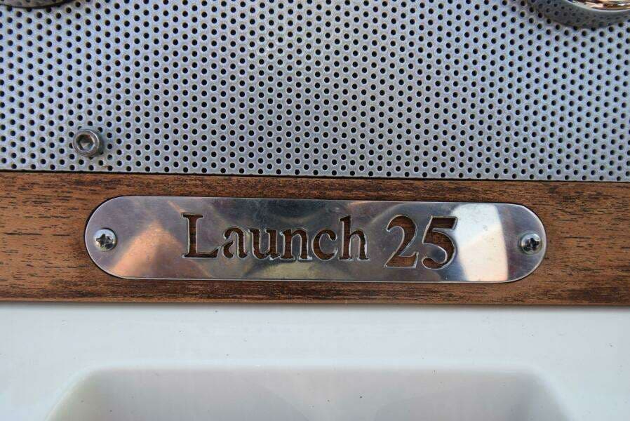 2014 Chris-Craft 25 Launch