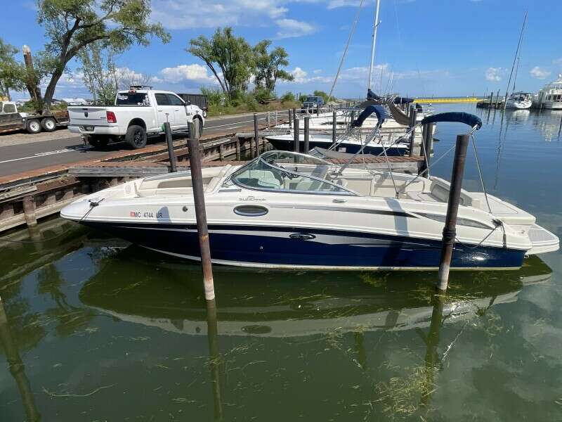 2010 Sea Ray 280 Sun Deck