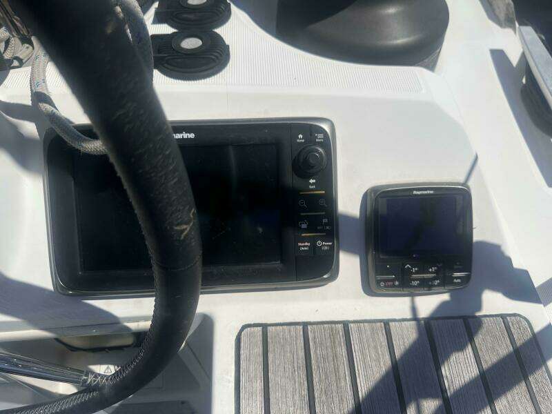 1008 SO509 Starboard Chartplotter Radar Autopilot