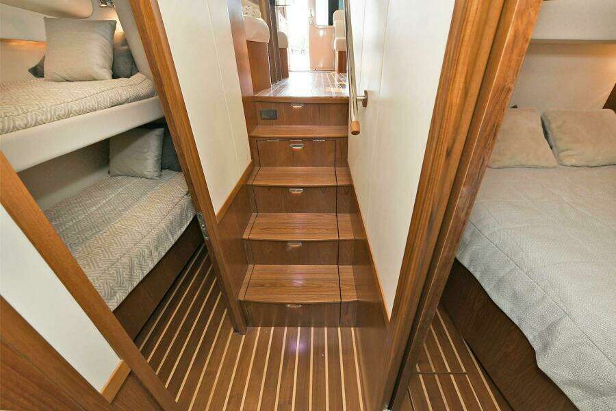 2015 Tiara Yachts 48 Convertible