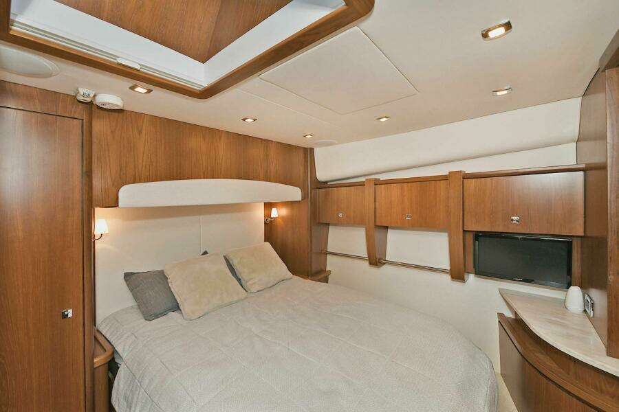 2015 Tiara Yachts 48 Convertible