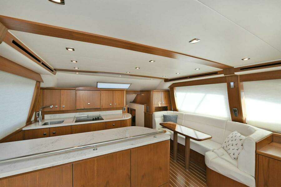 2015 Tiara Yachts 48 Convertible