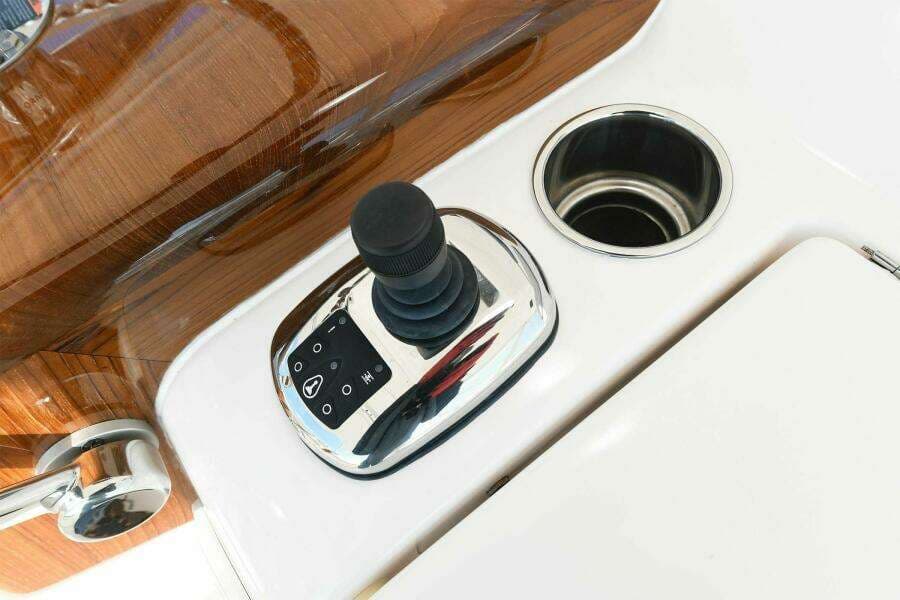 2015 Tiara Yachts 48 Convertible