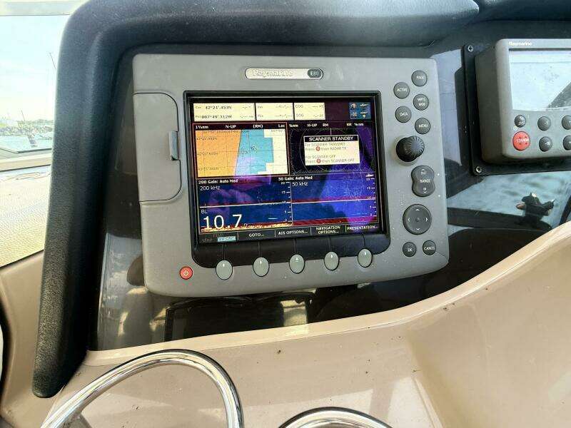 2008 Four Winns 378 Vista