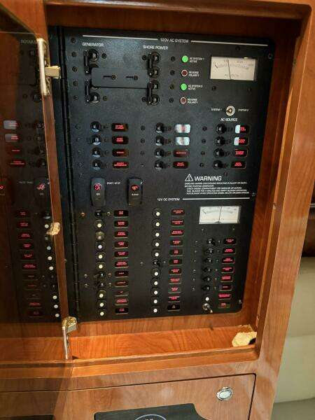 2008 Four Winns 378 Vista