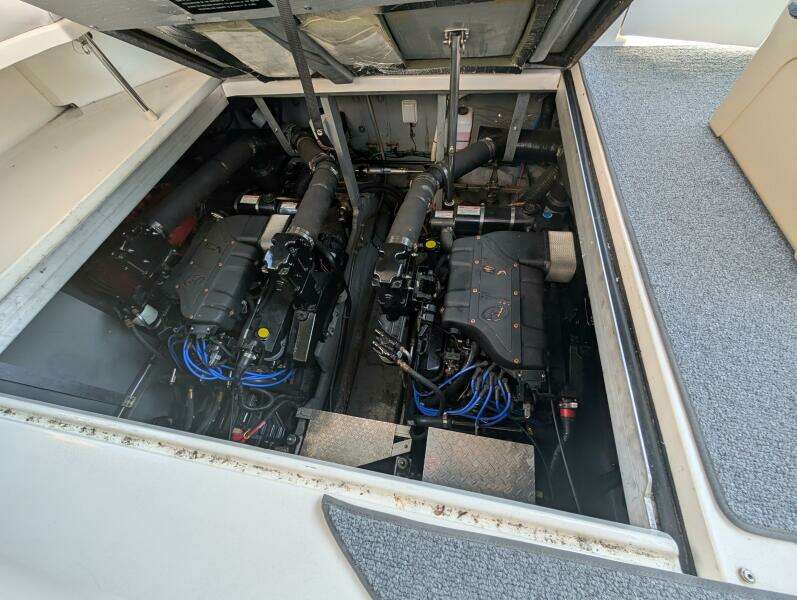 2000 Sea Ray 380 Sundancer