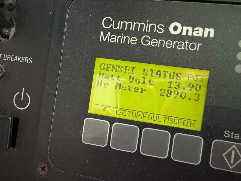 2014 Tiara Yachts 5800 Sovran