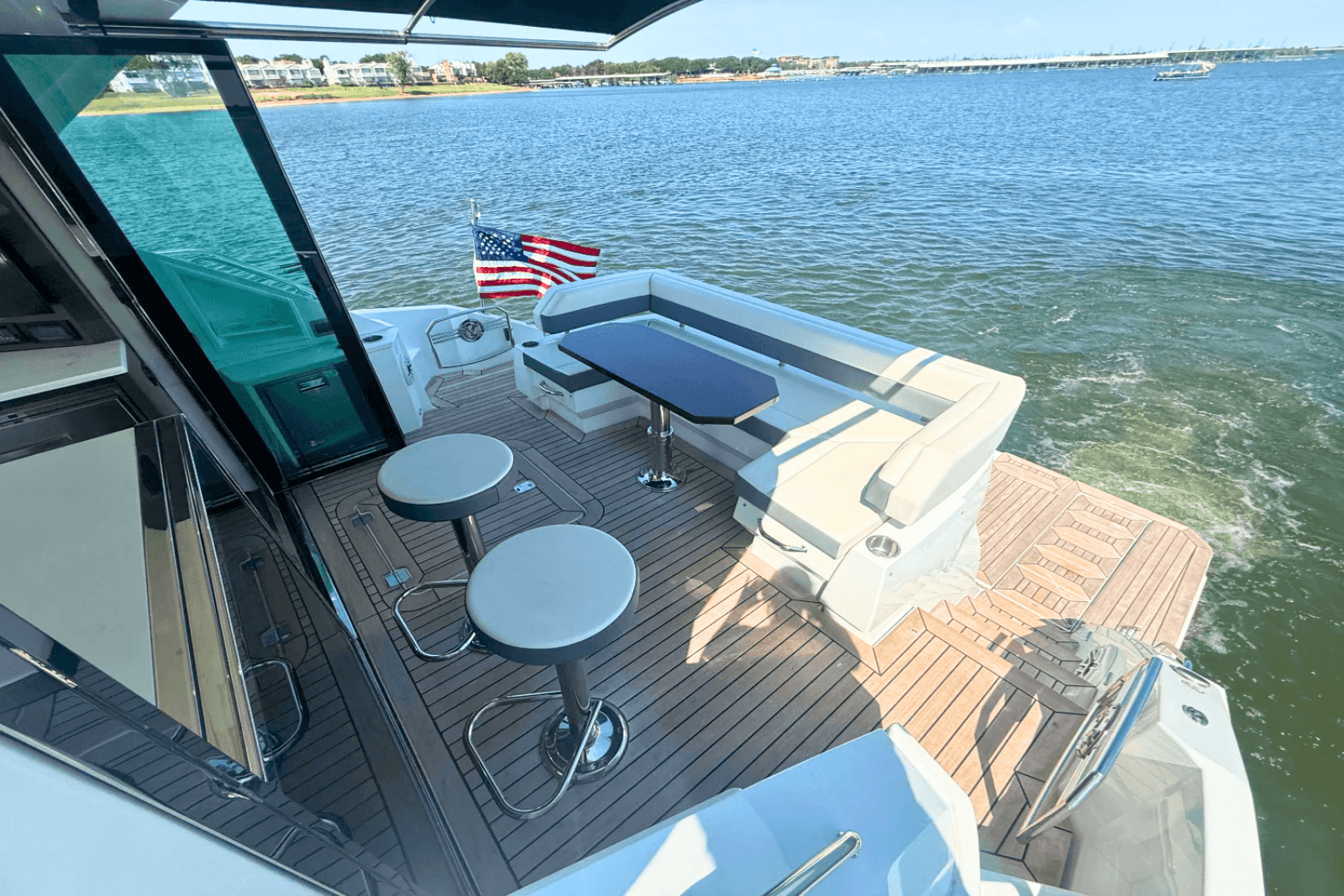 2020 Cruisers Yachts 50 CANTIUS