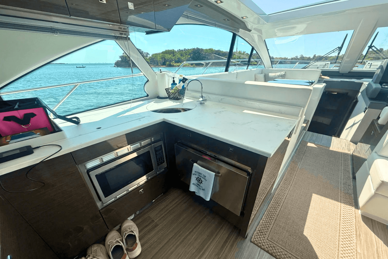2020 Cruisers Yachts 50 CANTIUS