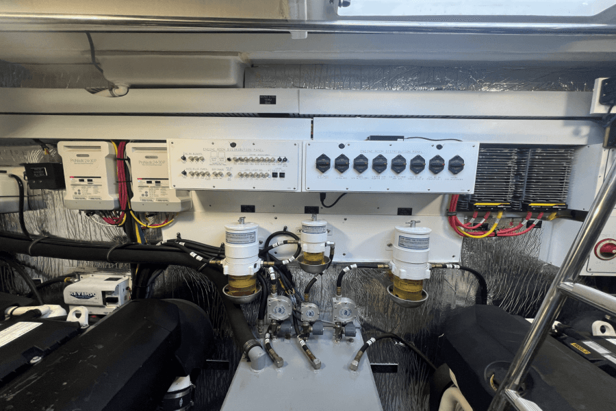 2020 Cruisers Yachts 50 CANTIUS