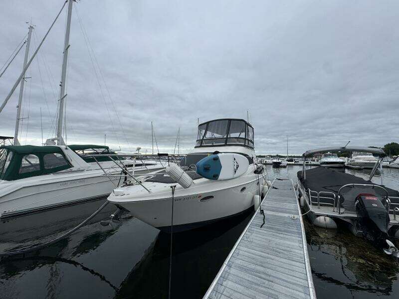 2001 Regal 3780 Commodore