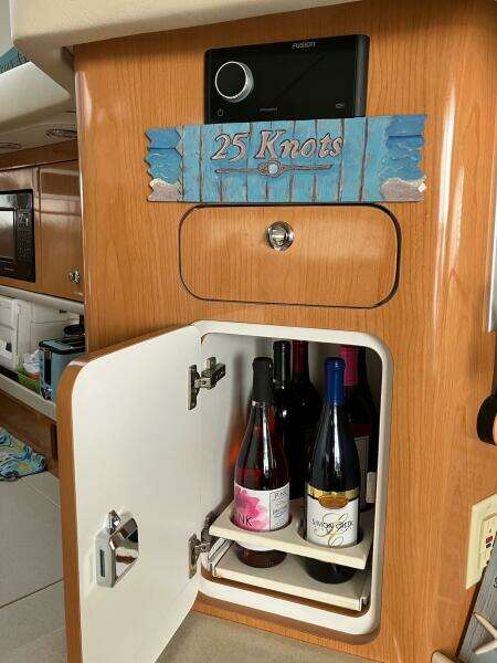 2001 Regal 3780 Commodore