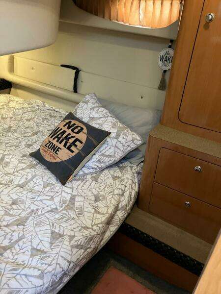 2001 Regal 3780 Commodore