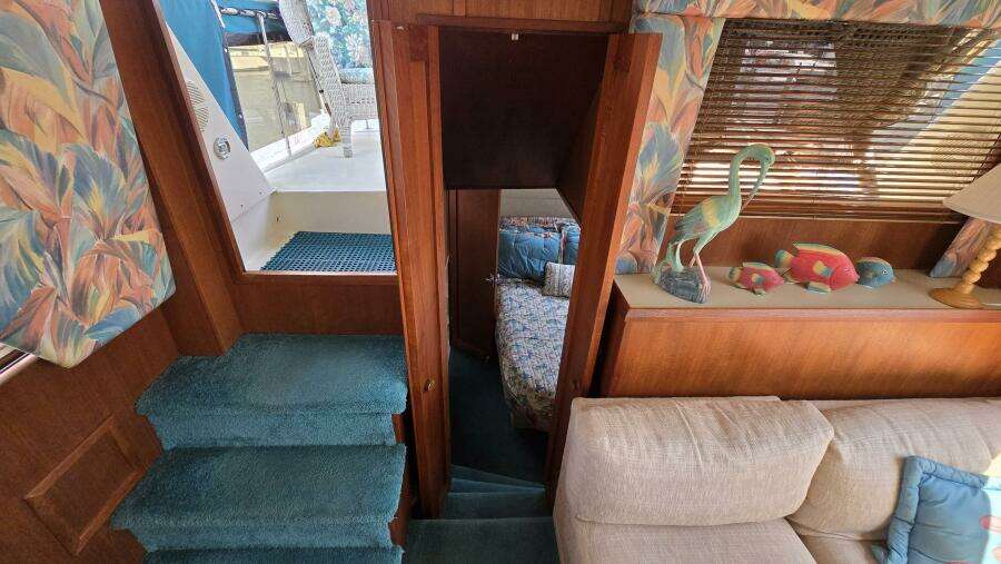 1987 Chris-Craft 362 Catalina