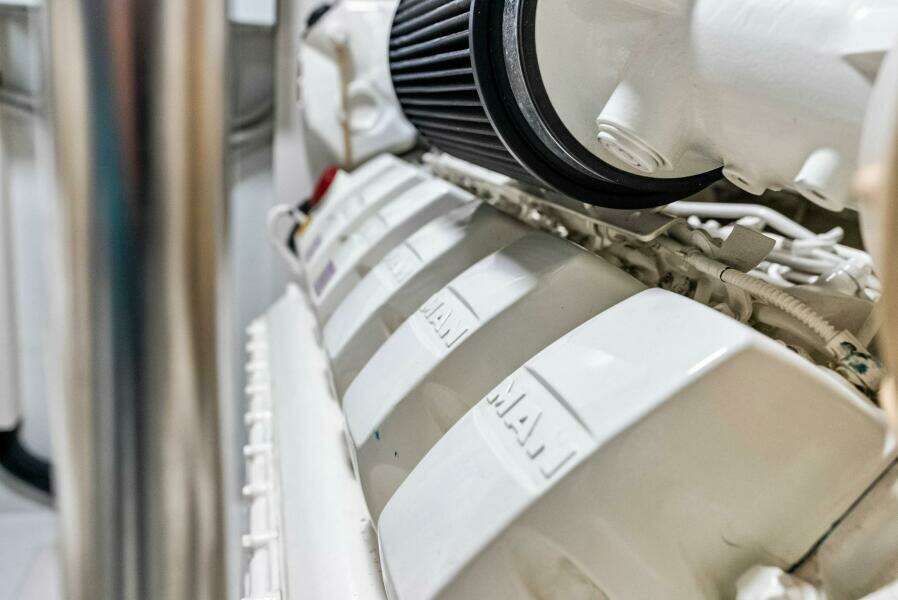 2017 Azimut 72 Flybridge