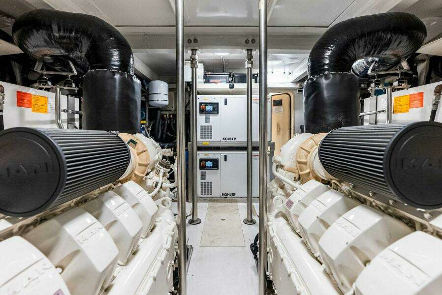 2017 Azimut 72 Flybridge