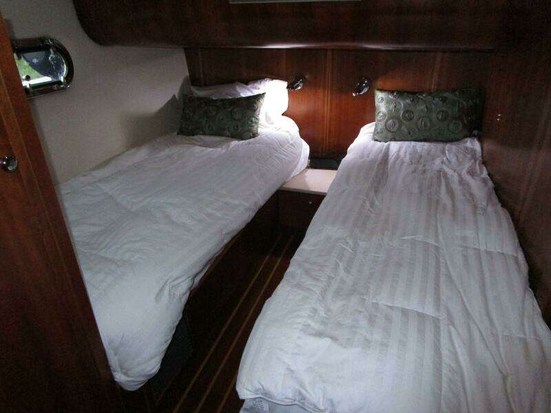 Guest Cabin Looking Aft