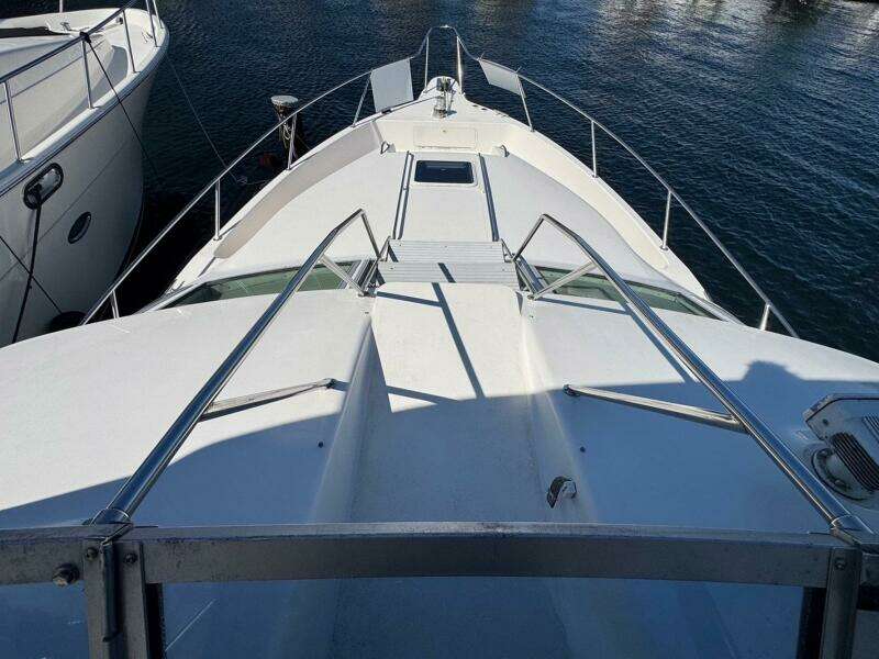 17 Bow From Flybridge