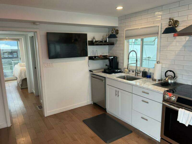 1981 Sumerset Houseboat