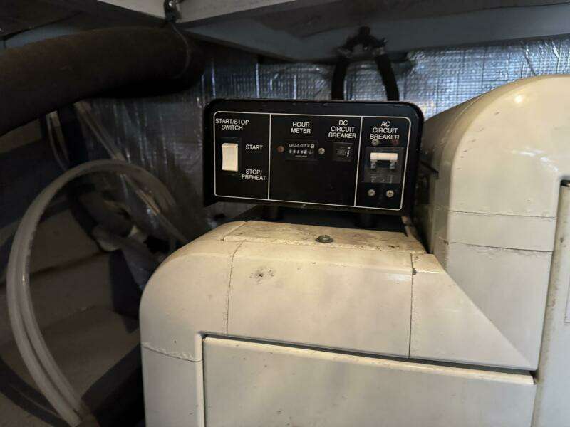 2003 Silverton 42 Convertible