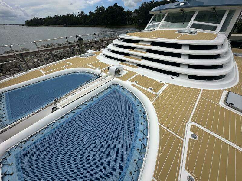 2007 Manta 44 Power Cat 'Lah De Dah' - Foredeck