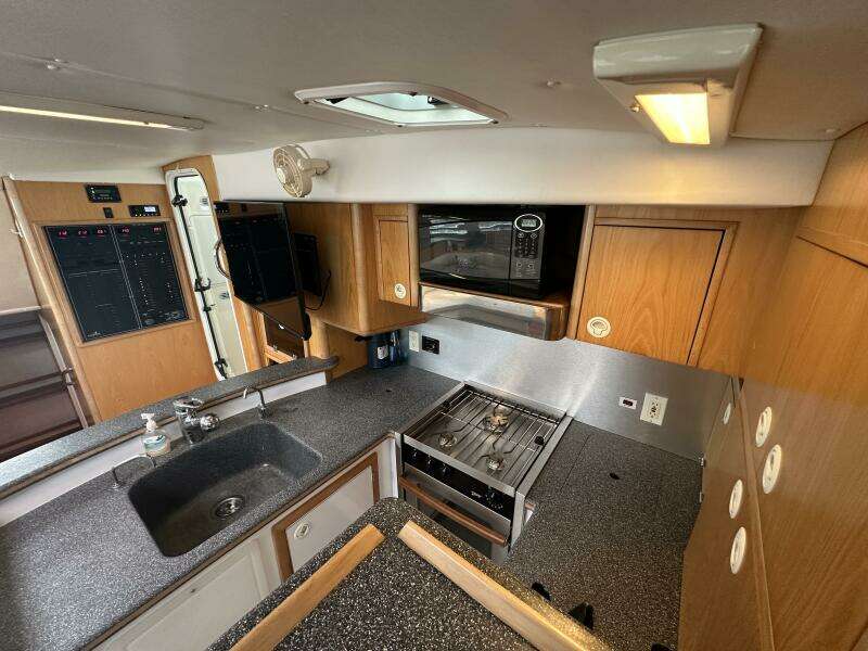 2007 Manta 44 Power Cat 'Lah De Dah' - Galley