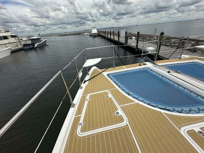 2007 Manta 44 Power Cat 'Lah De Dah' - Foredeck