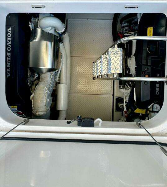 2017 Tiara Yachts 53 Coupe