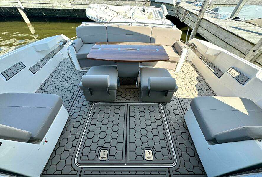 2017 Tiara Yachts 53 Coupe