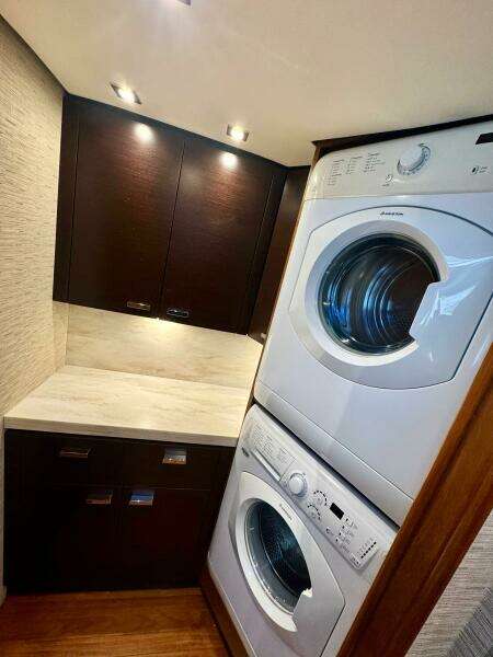 2017 Tiara Yachts 53 Coupe