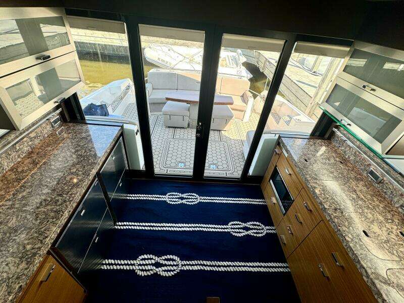 2017 Tiara Yachts 53 Coupe