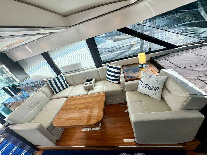 2017 Tiara Yachts 53 Coupe