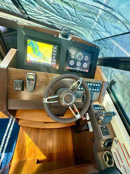 2017 Tiara Yachts 53 Coupe