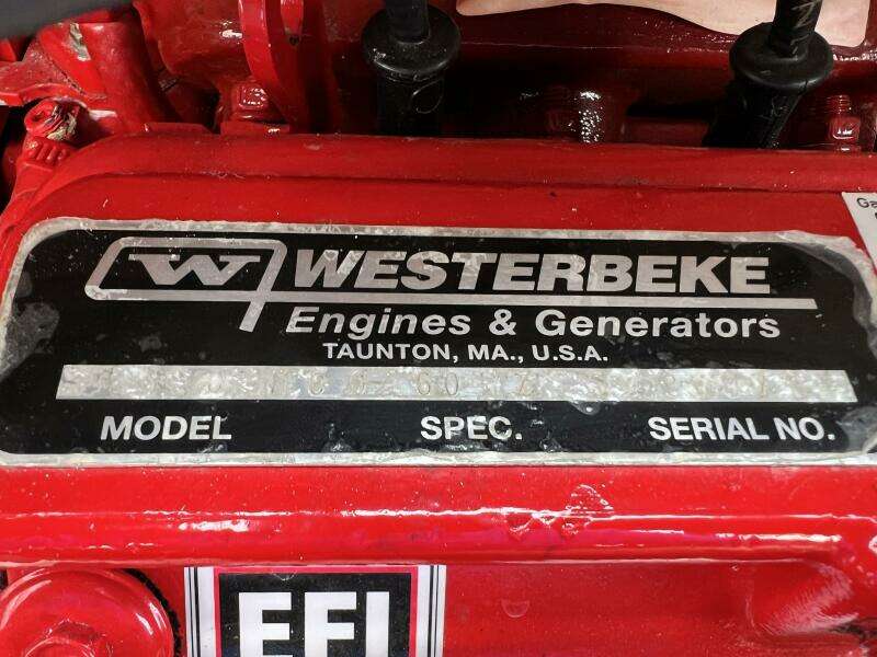 2012 Everglades 350 LX