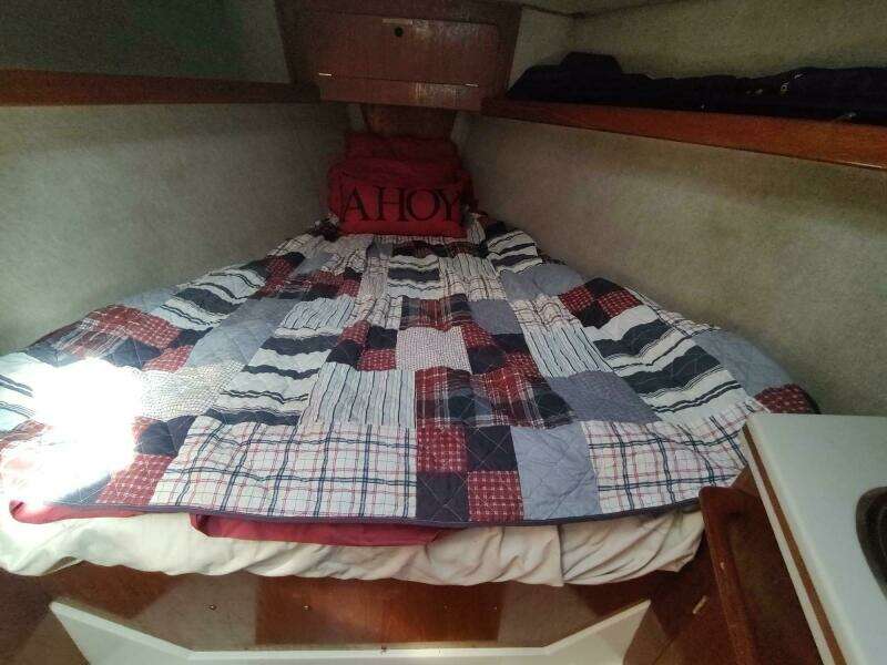 1987 Hunter 37 Legend