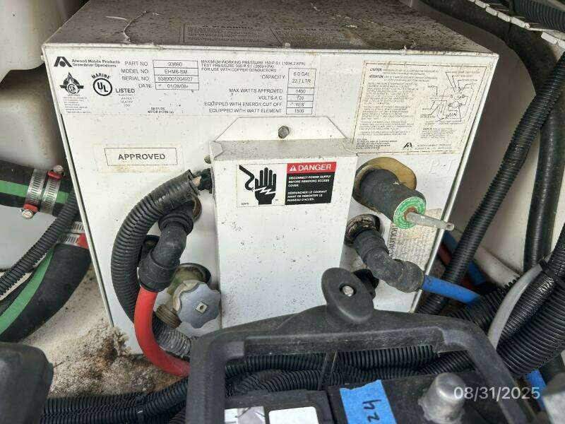 31' Boston Whaler water heater
