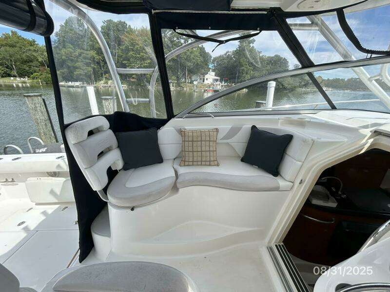 31' Boston Whaler upper deck port