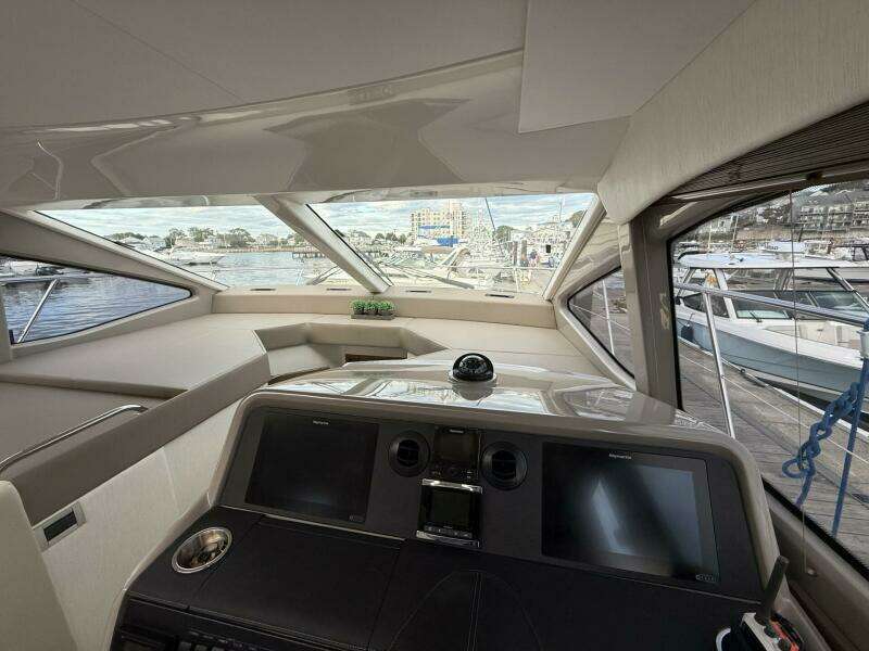 2018 Sea Ray 460 Sundancer